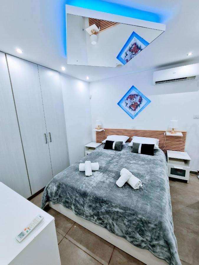 Hidden Lights Deluxe Apartment Agia Napa Exterior foto
